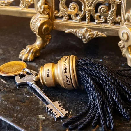 ホテル ウェスト エンド 4*