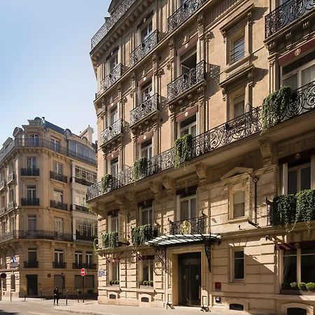 West End Paris