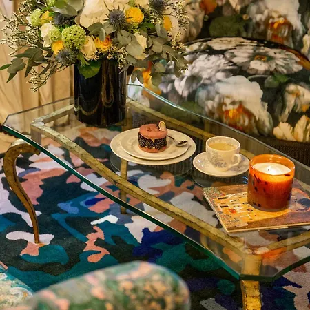 ホテル ウェスト エンド 4*