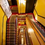 웨스트-엔드 4* 파리
