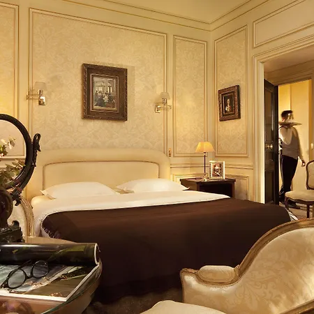 ウェスト エンド ホテル