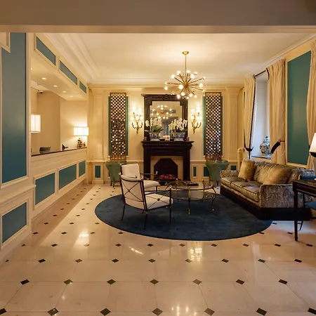 ウェスト エンド ホテル